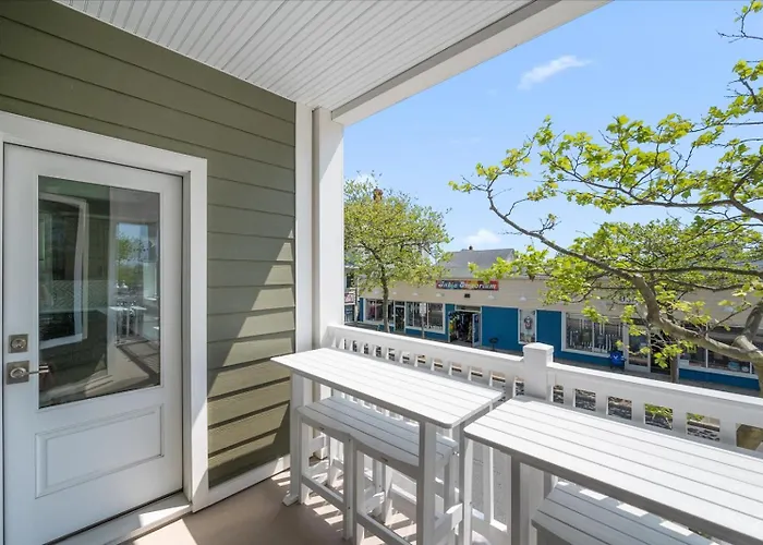 True Luxury Vacationing In Downtown Ocean City! *