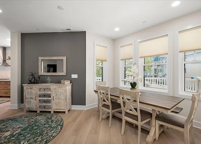 True Luxury Vacationing In Downtown Ocean City! * Ocean City