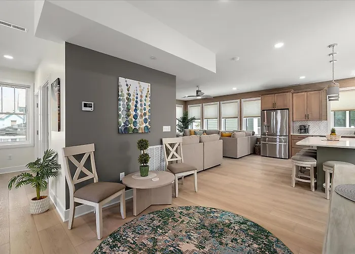 True Luxury Vacationing In Downtown Ocean City! Holiday home Ocean City