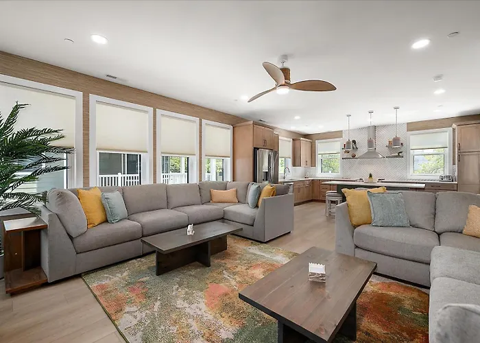 True Luxury Vacationing In Downtown Ocean City! Holiday home