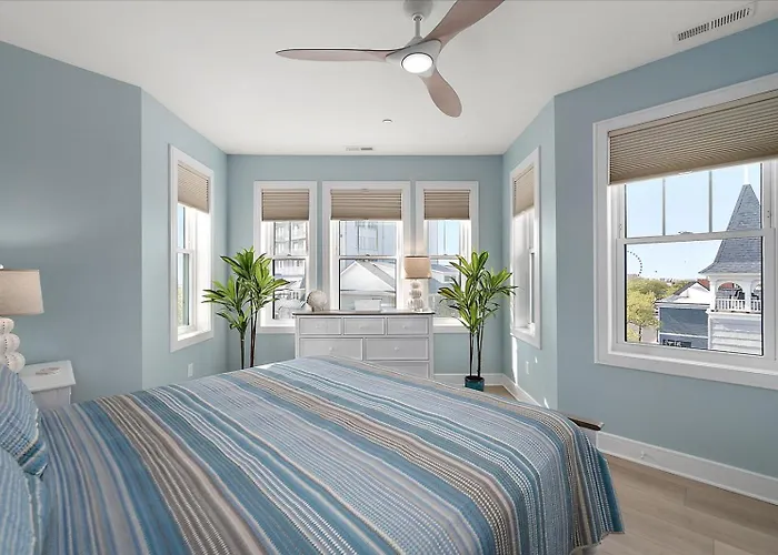 True Luxury Vacationing In Downtown Ocean City! Ocean City