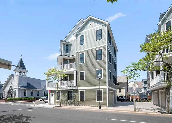 True Luxury Vacationing In Downtown Ocean City! * Ocean City